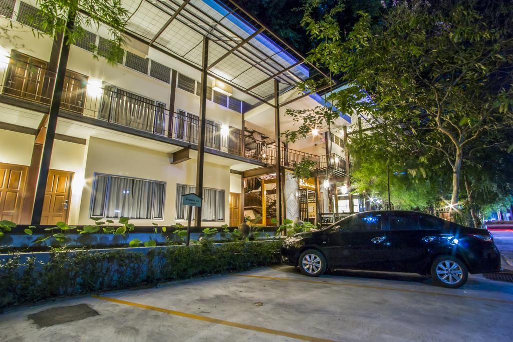 โรงแรม 3บีบูทีค เชียงใหม่ ภายนอก รูปภาพ