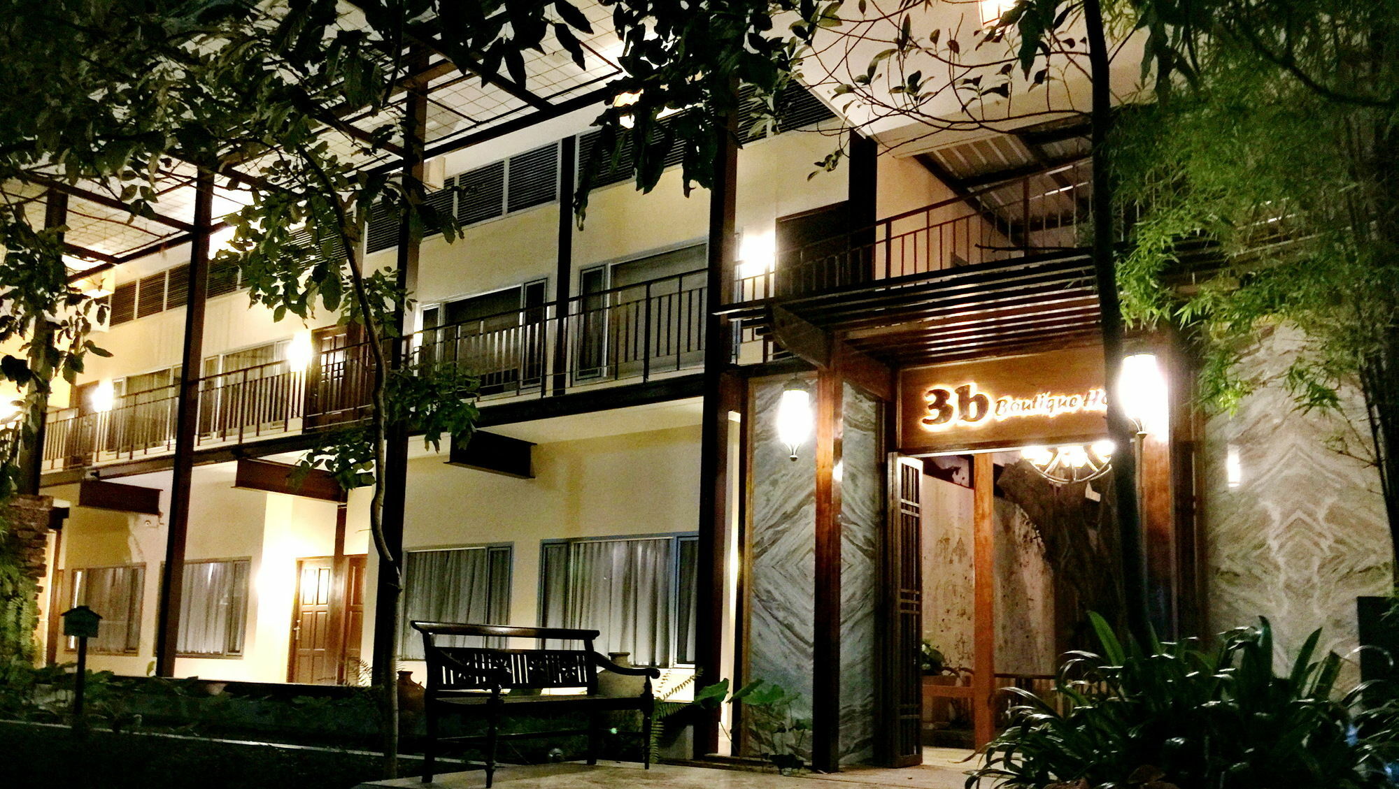 โรงแรม 3บีบูทีค เชียงใหม่ ภายนอก รูปภาพ