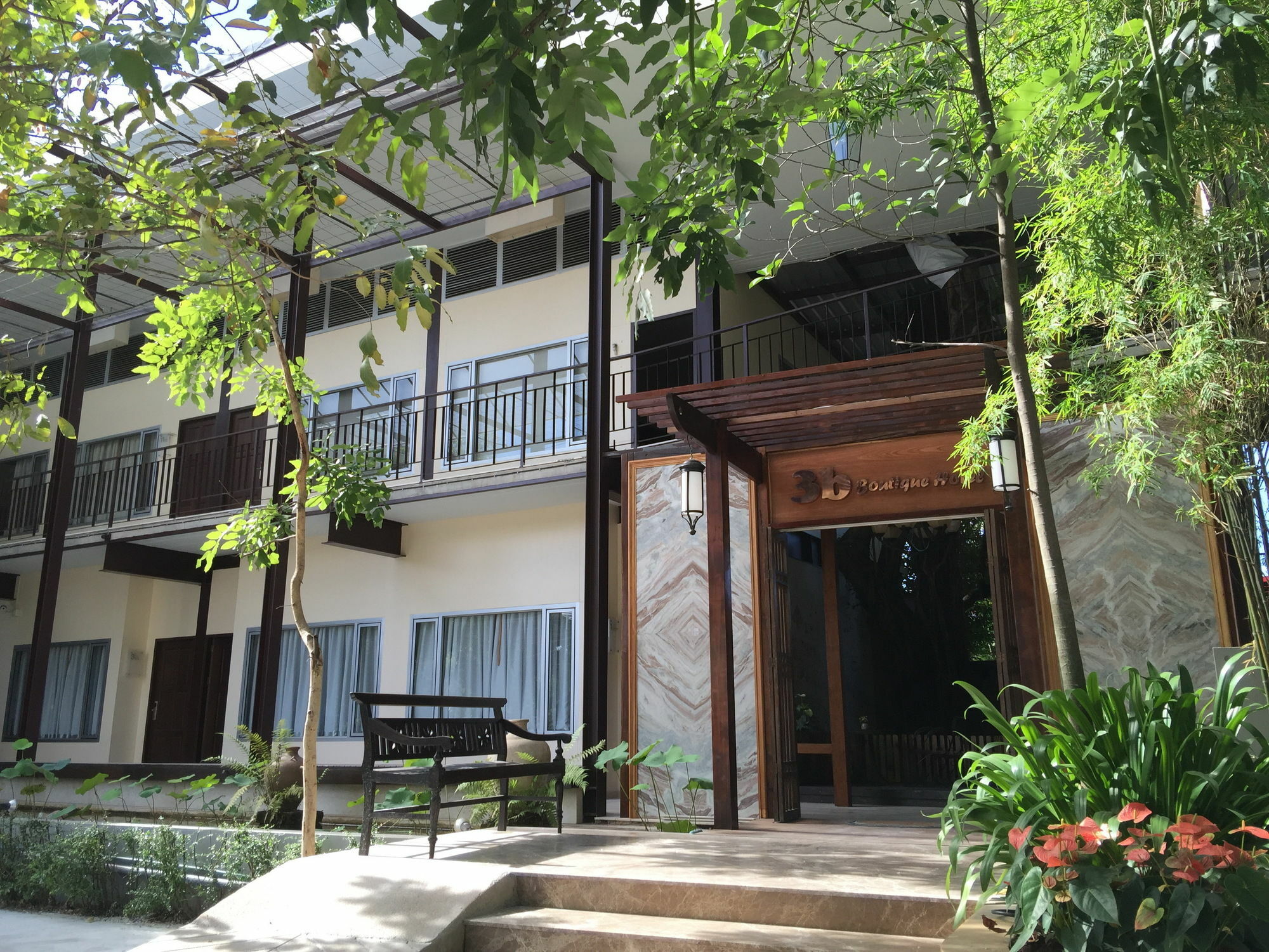 โรงแรม 3บีบูทีค เชียงใหม่ ภายนอก รูปภาพ